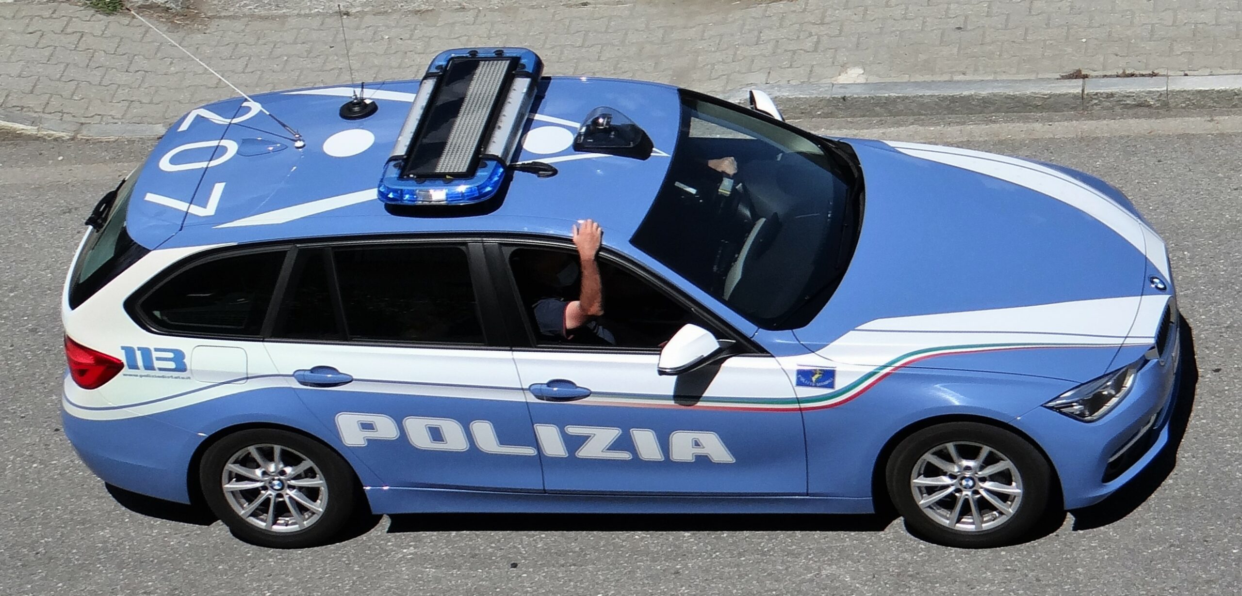 Atena Lucana, senza patente e con 100 grammi di cocaina in auto: arrestato