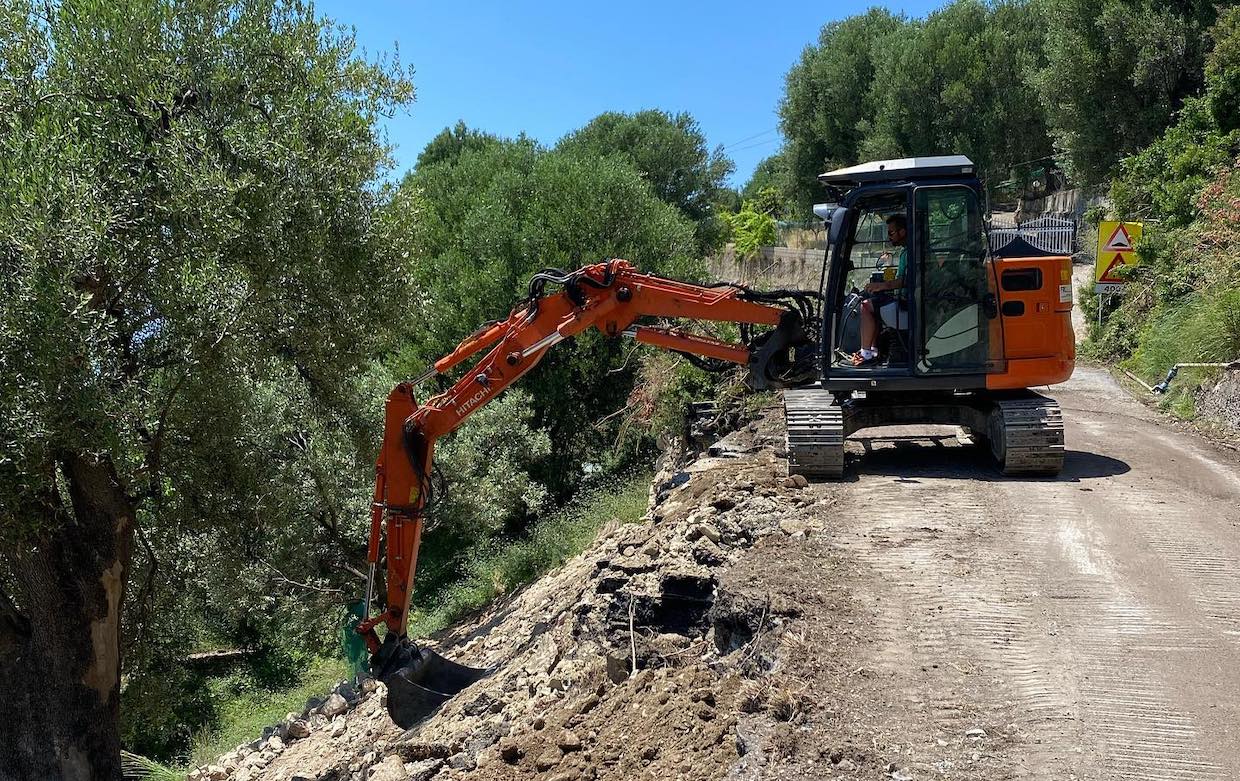 Via ai lavori lungo la Pisciotta – Ascea: la strada è chiusa dal 2 maggio