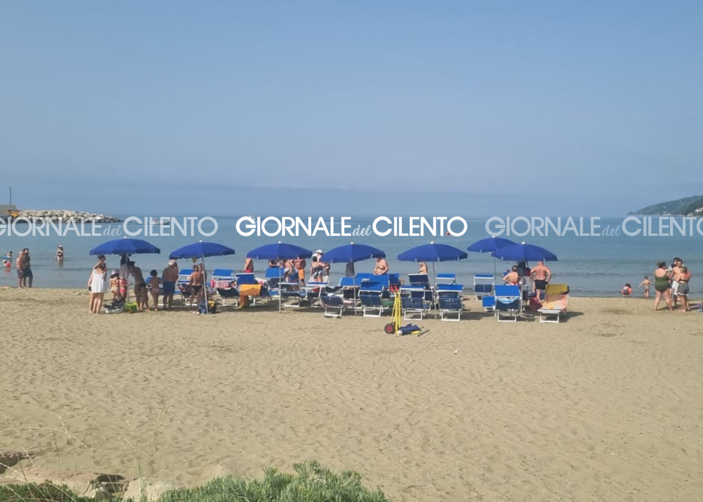 Casal Velino, spiaggia occupata abusivamente: imprenditrice nei guai