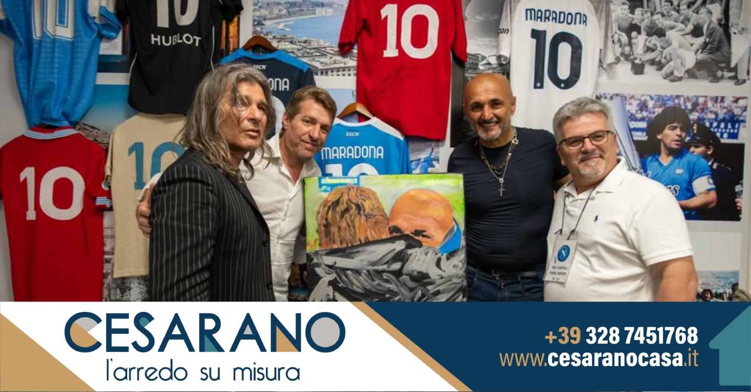 Napoli Campione, l’abbraccio tra Spalletti e Santoro nell’arte di Mangone Giornale del Cilento