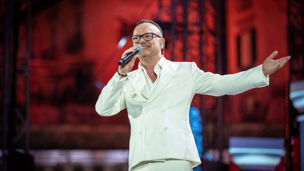 Gigi D’Alessio arriva nel Cilento: il programma e i biglietti