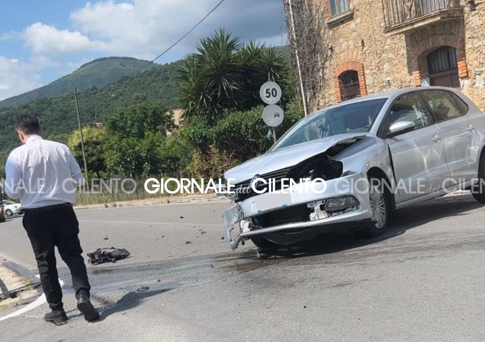 Incidente stradale a Vallo della Lucania: due feriti