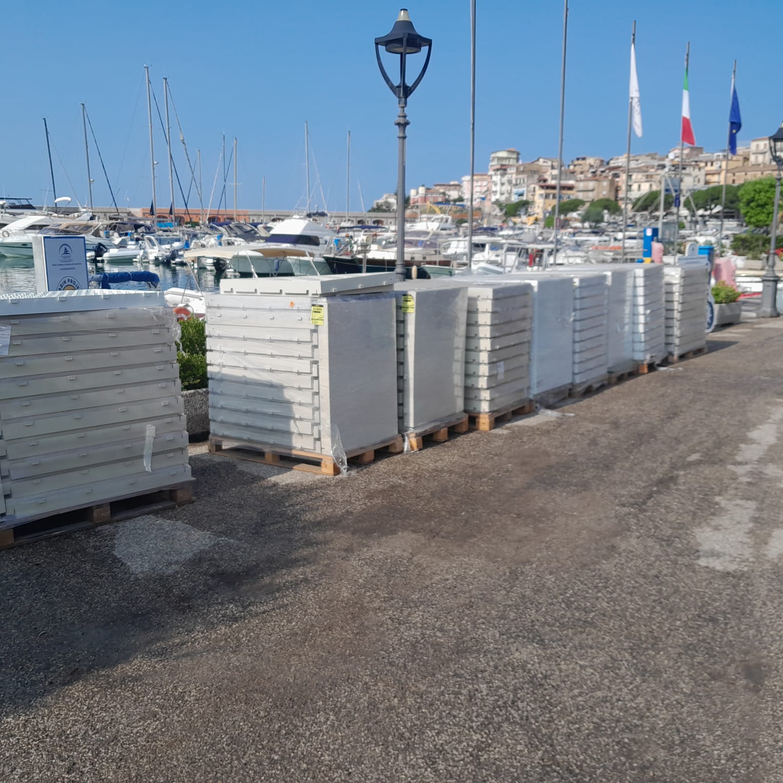 Camerota pronta ad accogliere tutti: passerelle e postazioni per disabili sulle spiagge Bandiera Blu