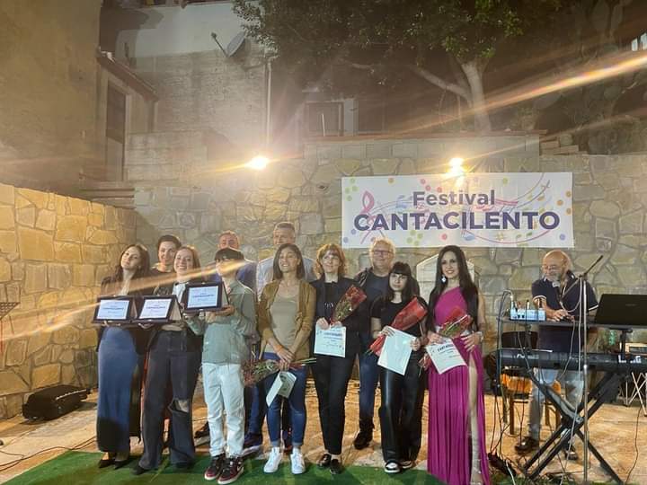 CantaCilento, talenti in sfida allo storico festival canoro di Agnone Cilento