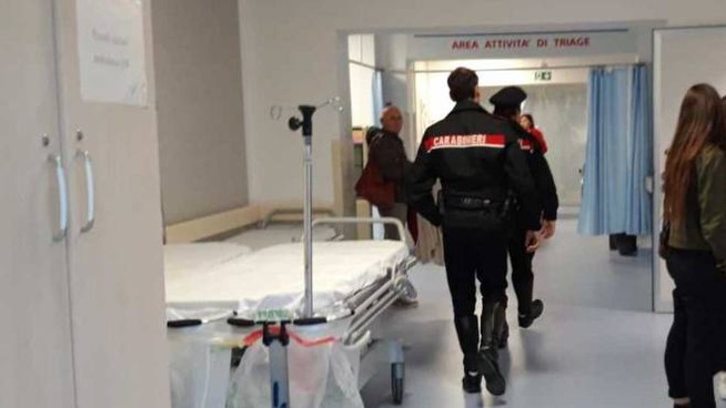 Bimba si sente male, scortata dai carabinieri in ospedale. Ora sta bene
