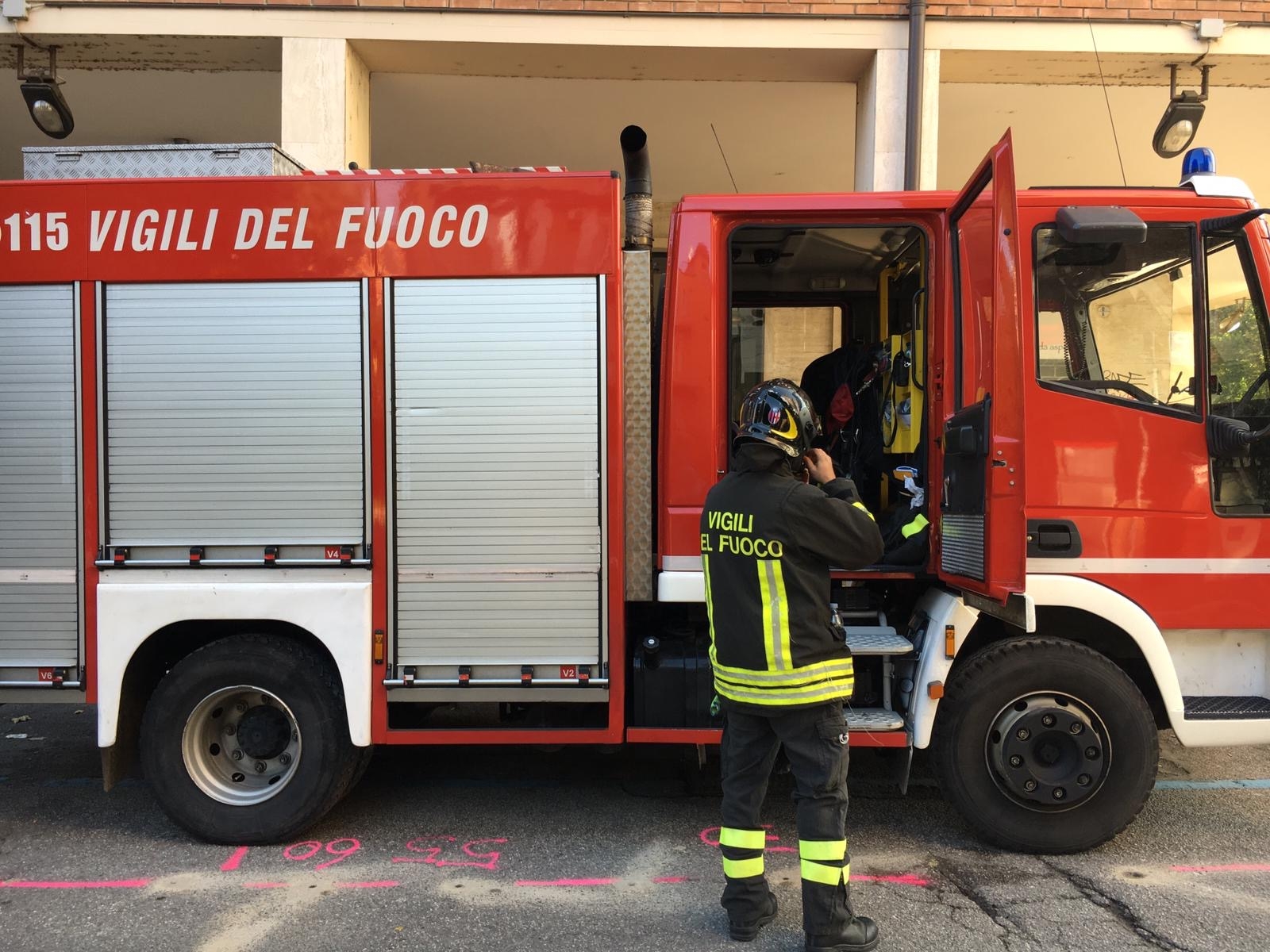 Sanza, fuga di gas in paese: intervengono i vigili del fuoco