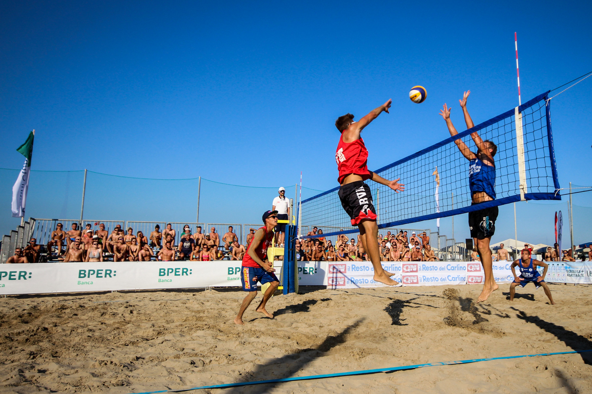Beach volley, a Palinuro al via la prima tappa gold del campionato italiano 2023