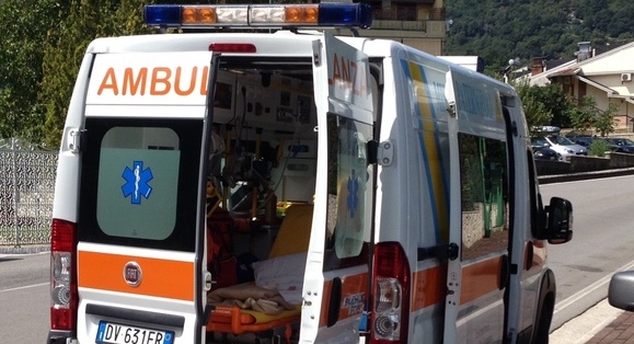 Scontro tra scooter e auto: 45enne di Agropoli muore a Capaccio Paestum