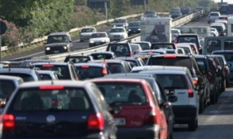 Primo weekend di esodo estivo, il traffico sulle strade e autostrade della Campania