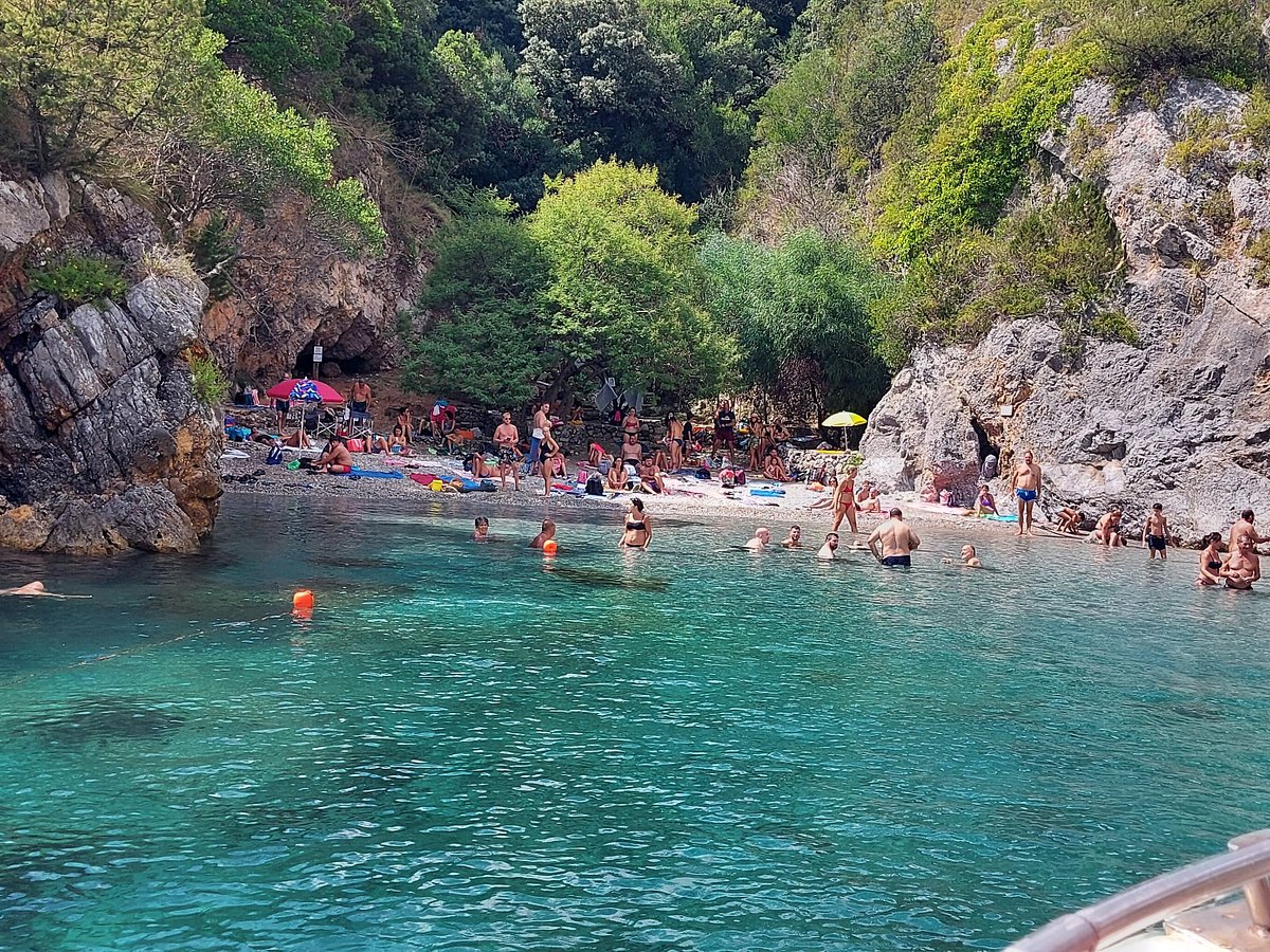 Area marina protetta Infreschi, al via installazione boe e ormeggi: giorni, orari e divieti