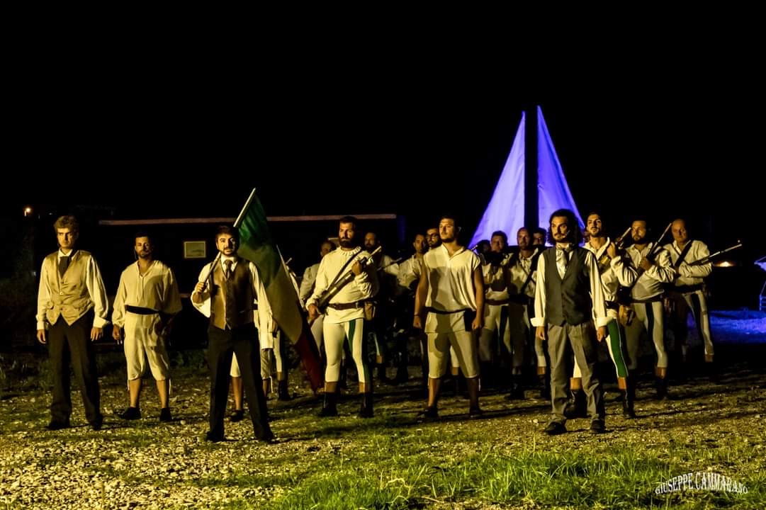 Sapri celebra la sua storia, con il corteo storico e la rievocazione dello sbarco di Pisacane un tuffo nel passato di quasi due secoli