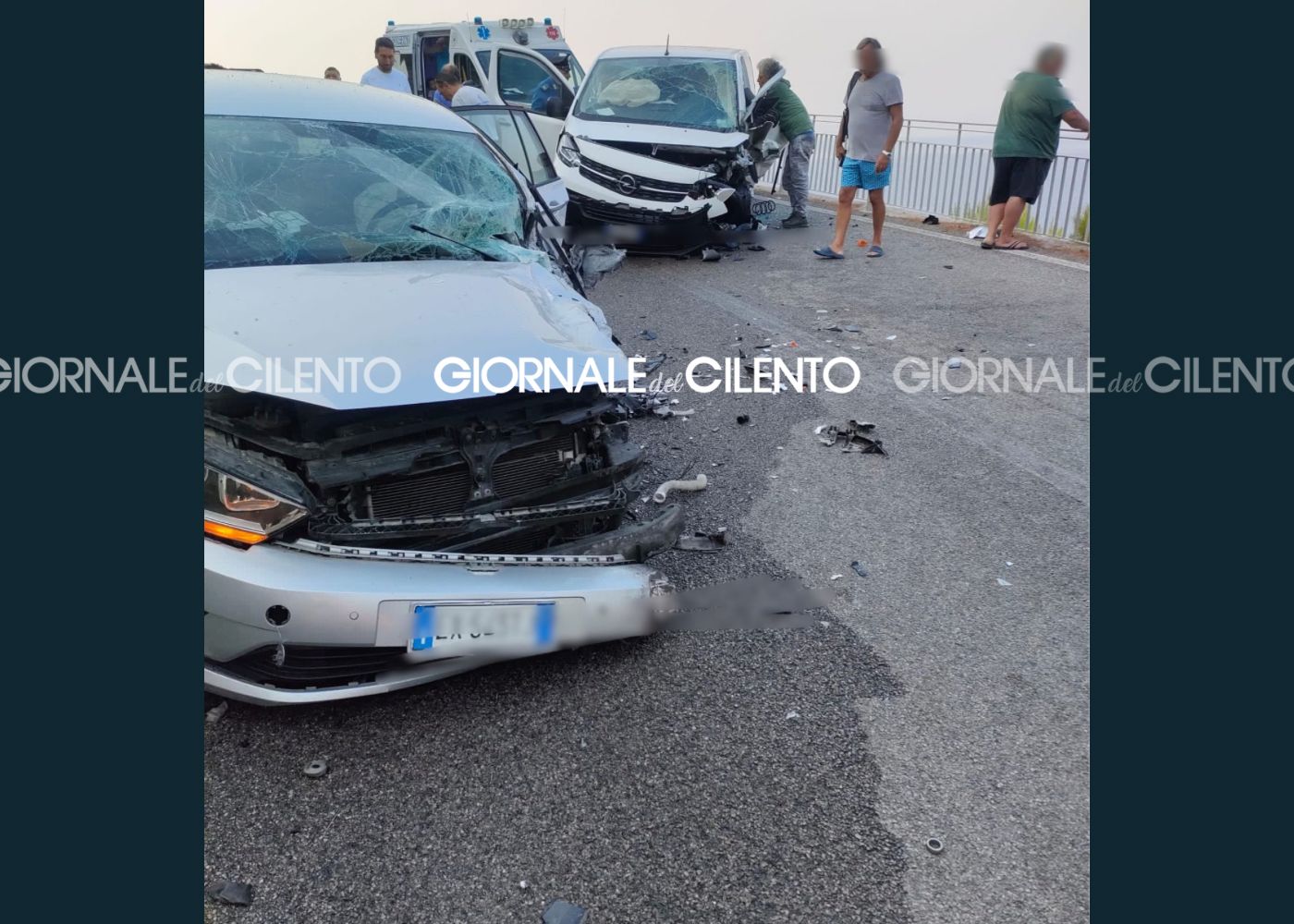 Cilento, schianto frontale: 7 feriti. Donna grave