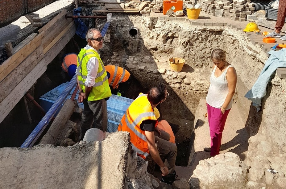 Battipaglia, nel centro urbano affiora resti di una necropoli romana