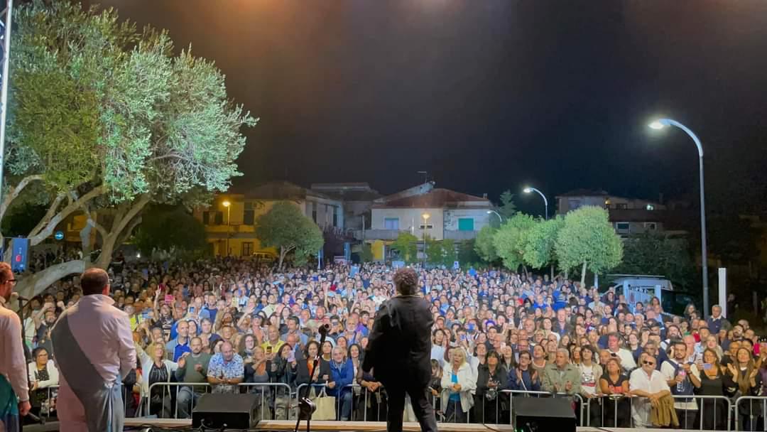 Enzo Avitabile e i Bottari di Portico infiammano Castellabate