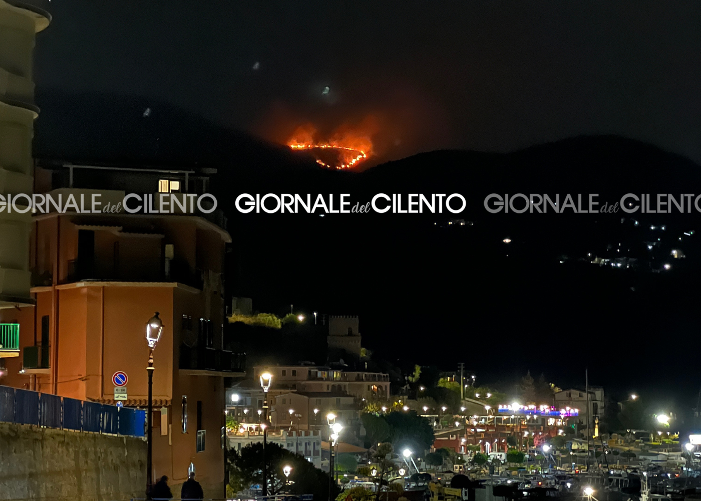 Fiamme nella notte a Lentiscosa, indagini per accertare natura rogo