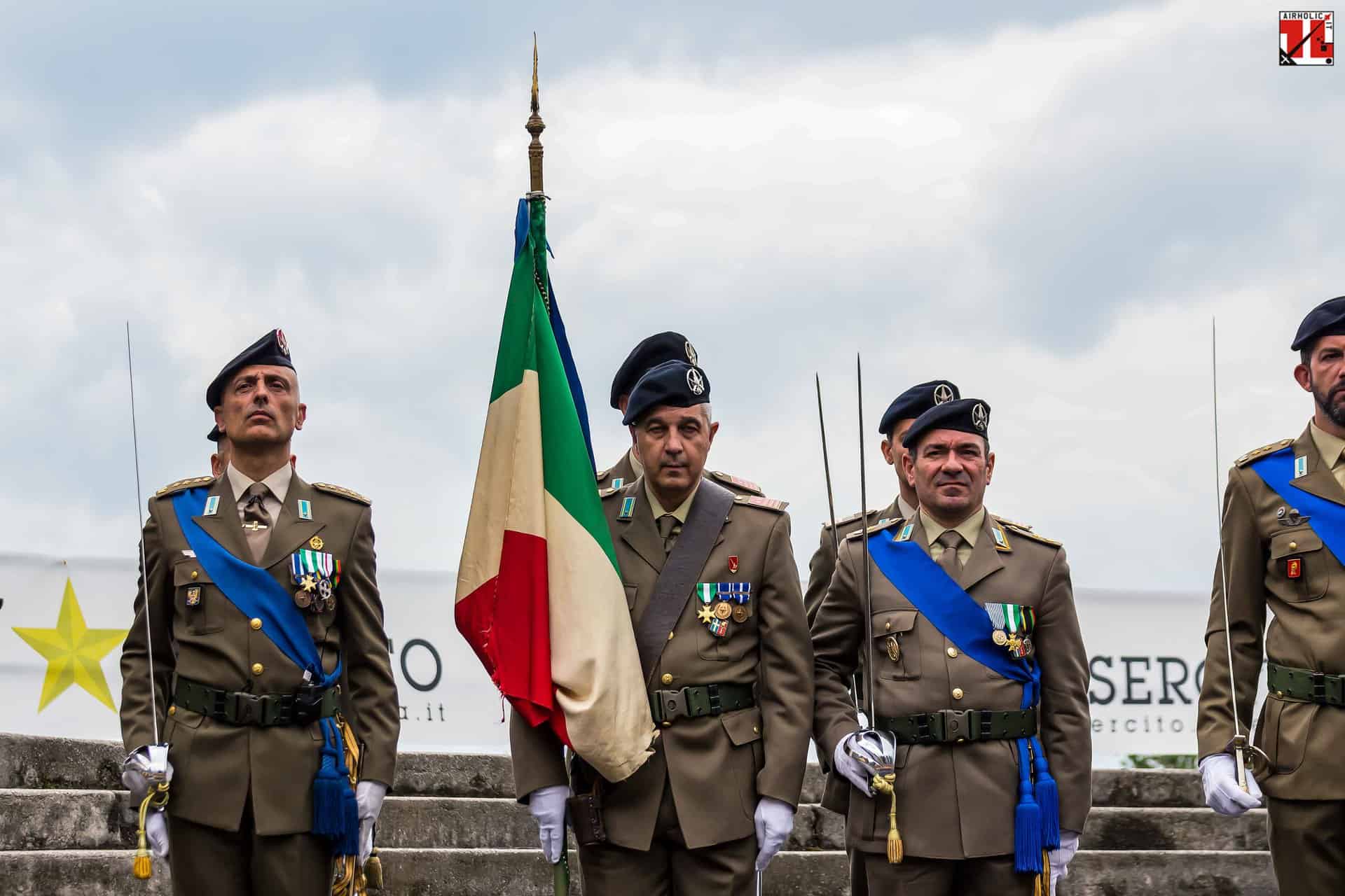 Castellabate, a scuola l’alzabandiera dell’esercito di Persano: «Occasione per riflettere»