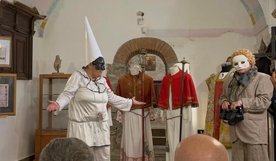 Al Museo Eleousa rivive la mascherata cosentinese con la ‘Ballata di Zeza’