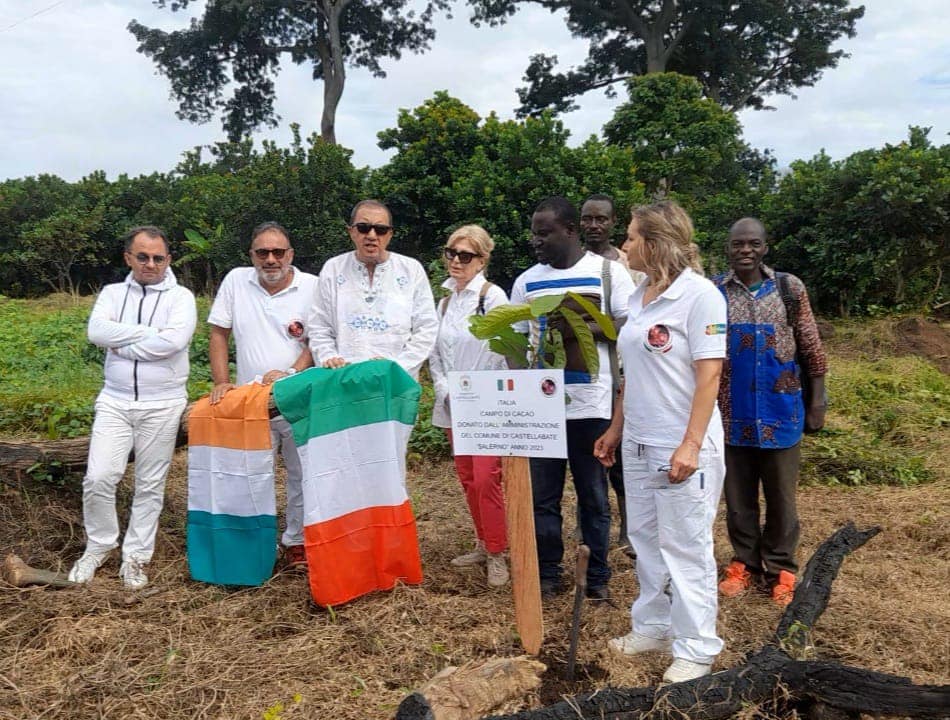 Castellabate, Comune dona piantagione di cacao alle famiglie della Costa d’Avorio