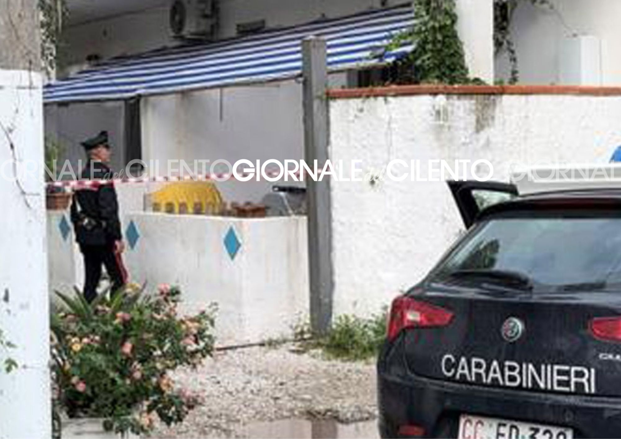 Cadavere di una donna trovato in un villaggio turistico a Paestum, autopsia per chiarire il giallo