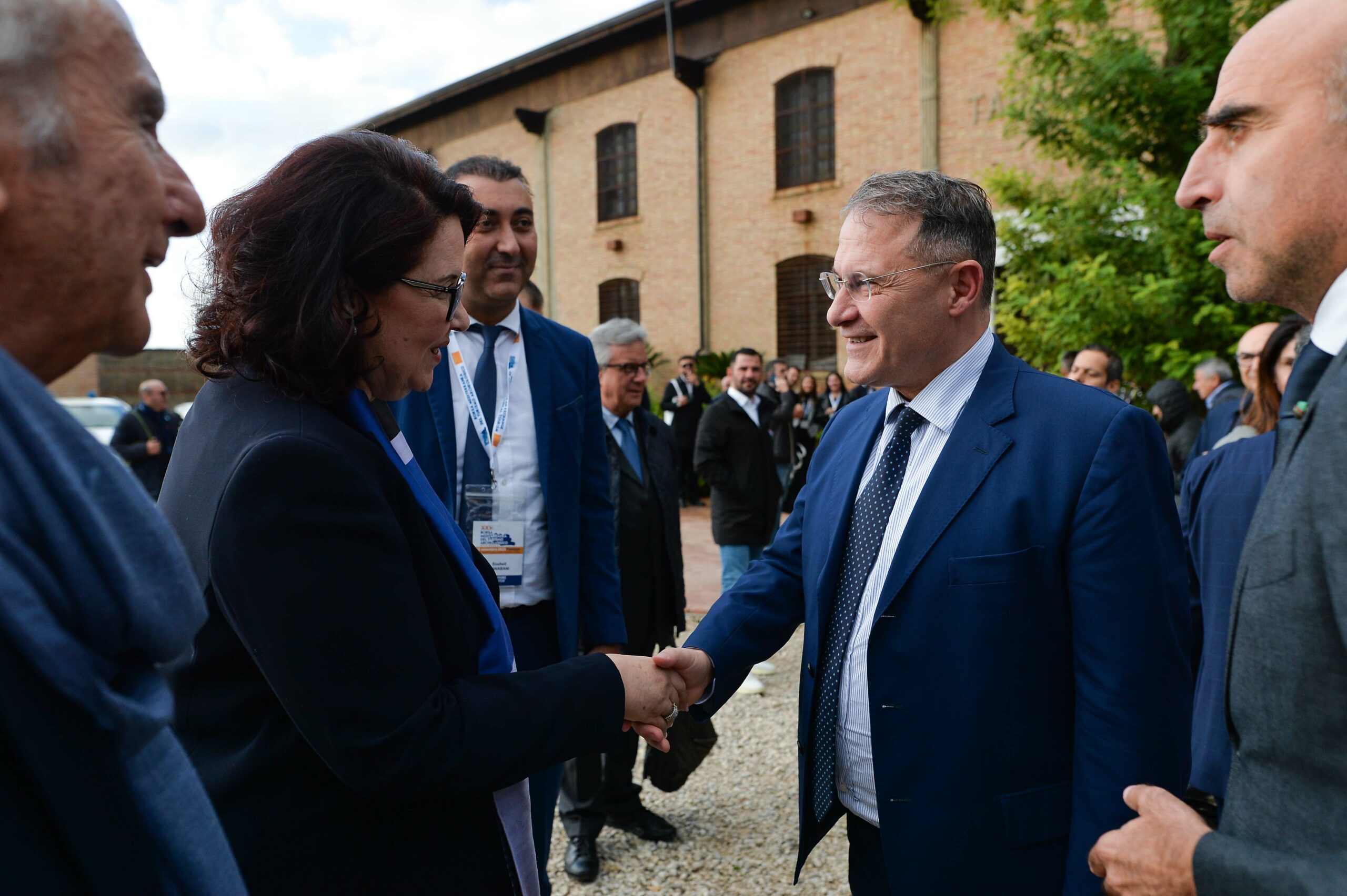 Btma di Paestum, vice ministro degli Affari Esteri Cirielli incontra il ministro della Tunisia Guermazi