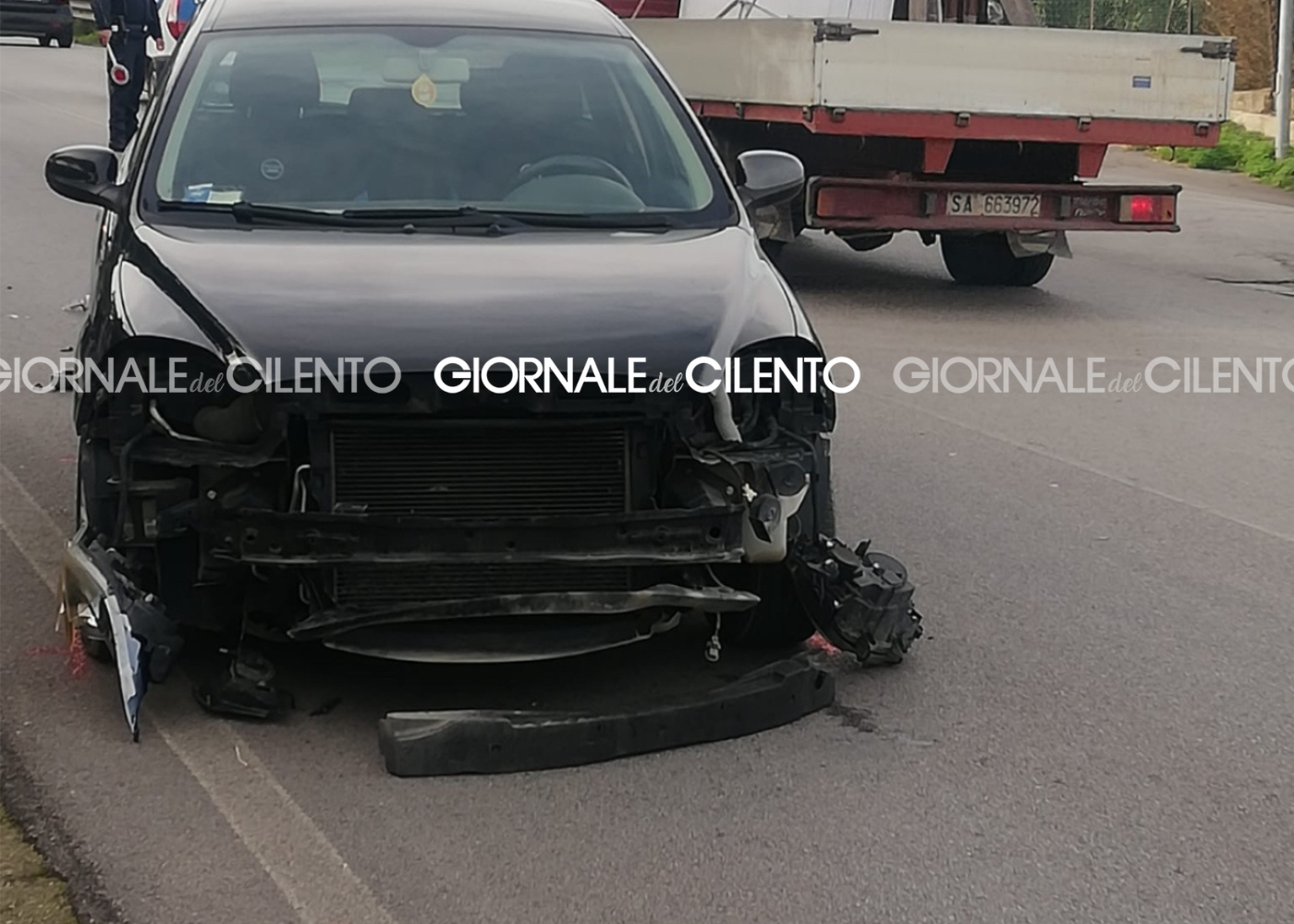 Castellabate, moto contro auto: 17enne ferito