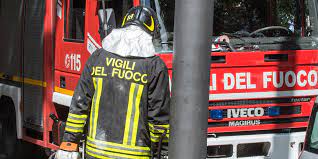 Incendio nel condominio, anziana muore dopo 3 giorni