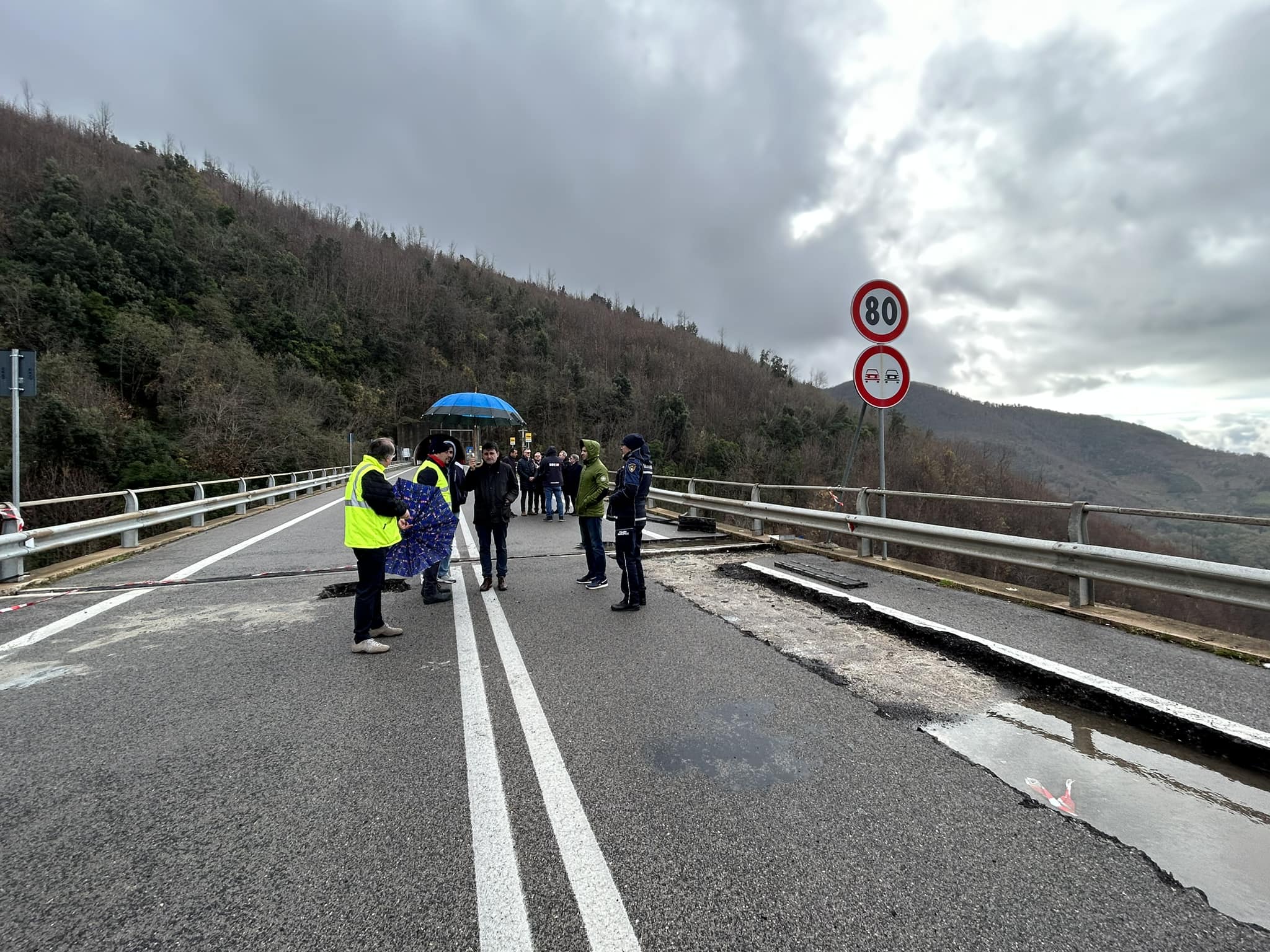 Si apre uno spiraglio, Anas: «Cilentana aperta entro Pasqua»