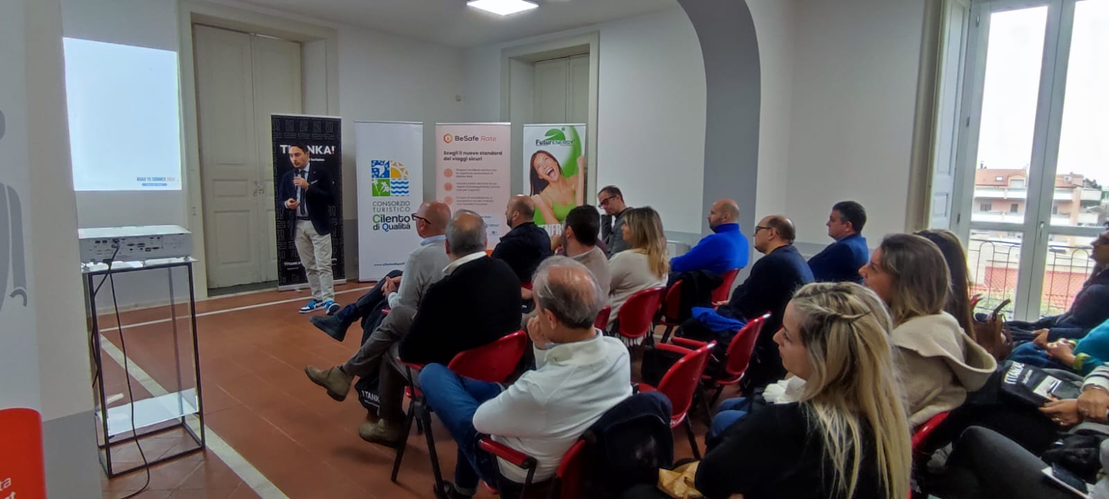 Formazione e strategie imprenditoriali con «Road to summer 2024», l’evento ad Ascea per gli operatori turistici