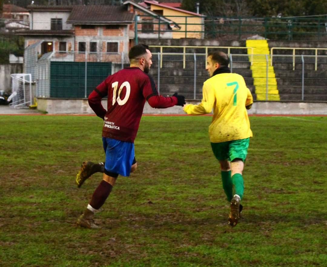 Polla, campo impraticabile e caldaie rotte: partita  spostata in altri impianti sportivi