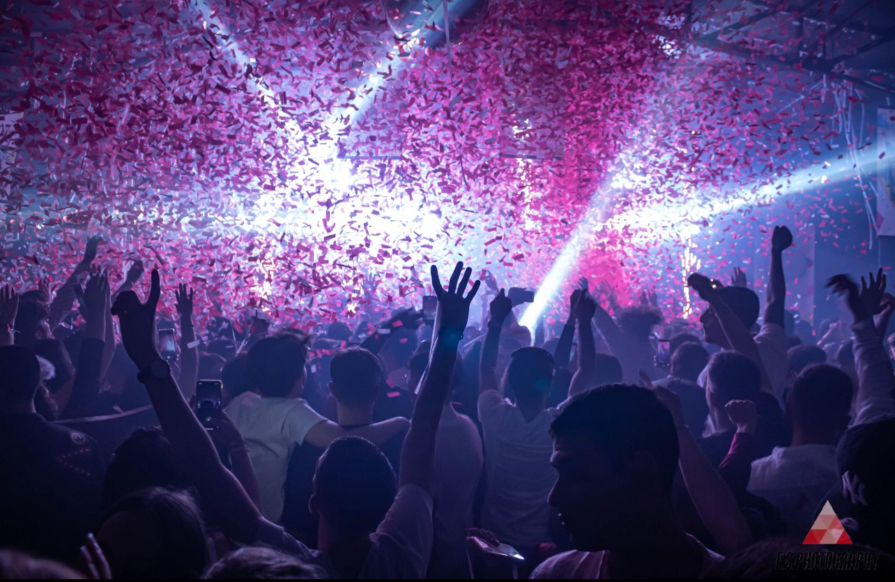 Ascea, chiusura last-minute della discoteca Buca di Bacco