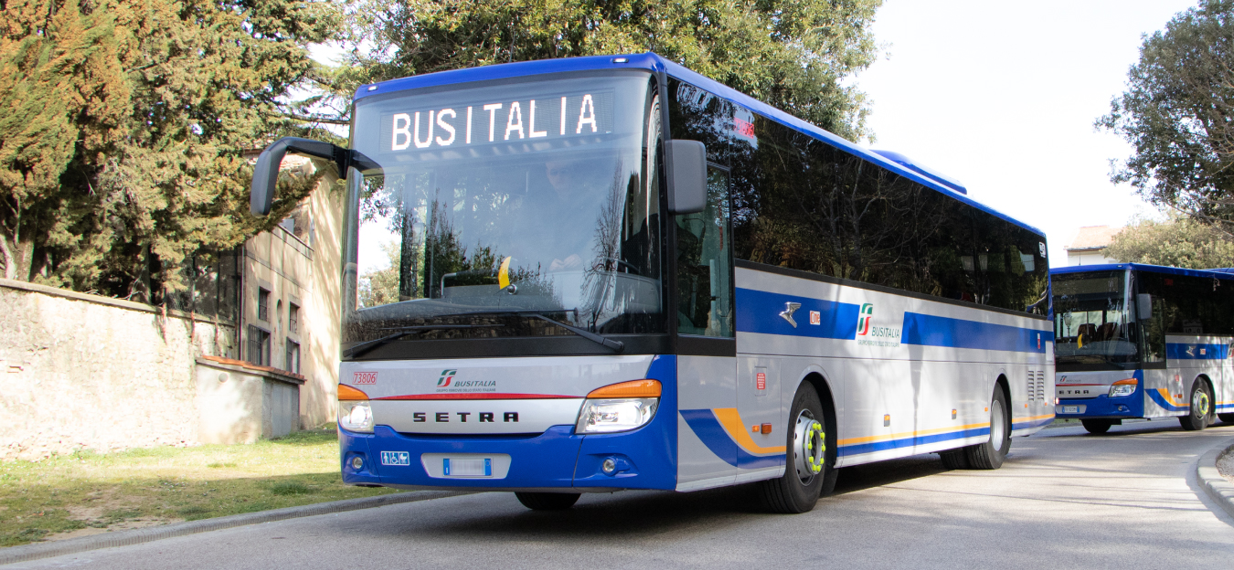 Chiusura Cilentana, caos trasporti alla stazione di Vallo Scalo: ritardi e pullman Busitalia pieni