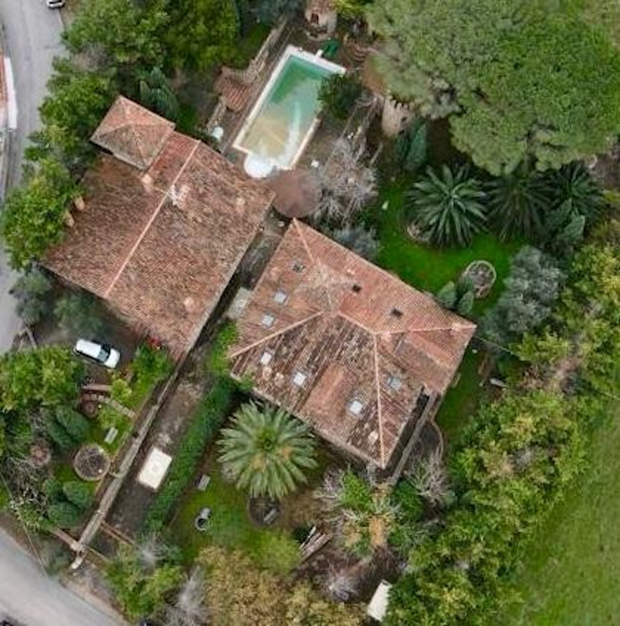 Inchiesta ‘diplomi facili’: sequestrata una villa nel Cilento