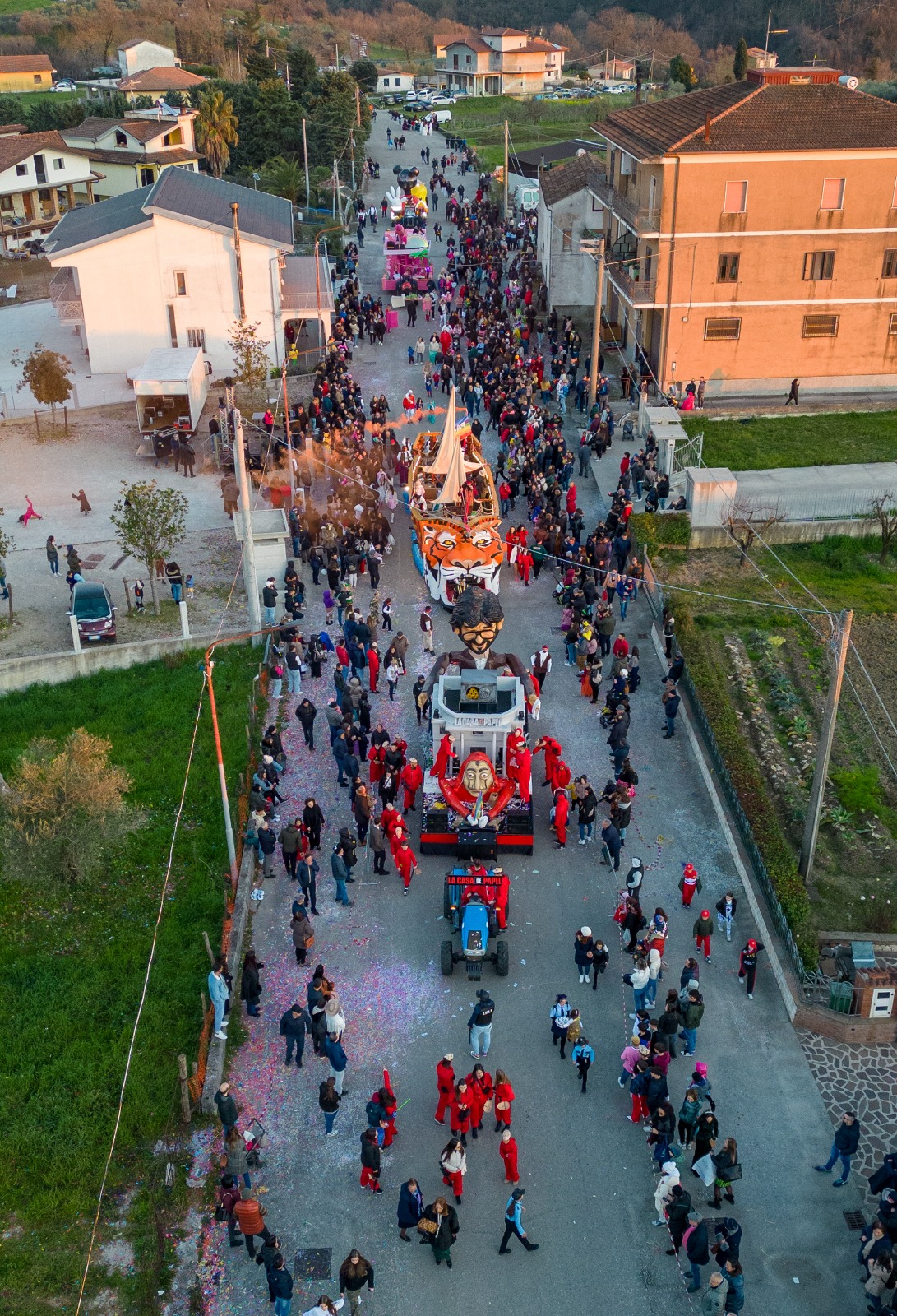 Palomonte, 3 marzo la finalissima del carnevale con sfilate in maschera, food, musica e premiazioni