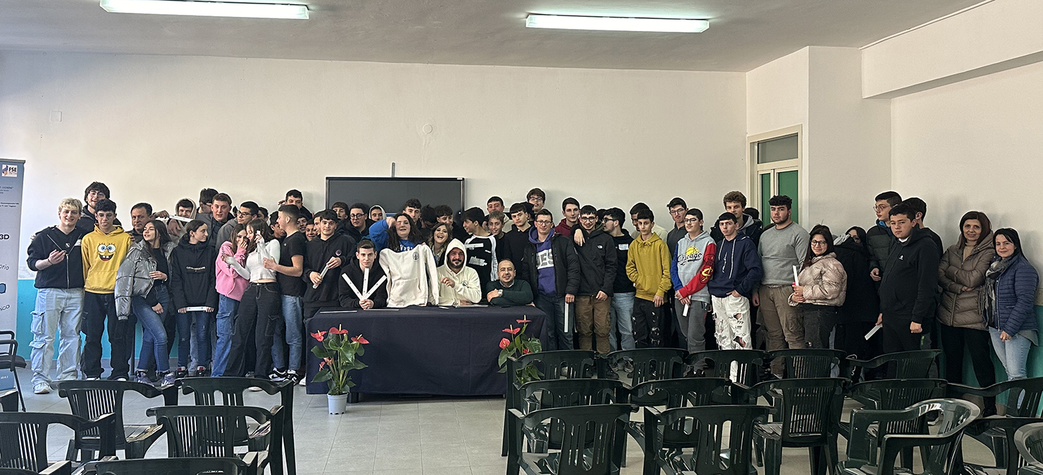 Serra domotica a Padula e culture biologiche in Certosa con gli studenti dell’Ipsasr di Sala Consilina e ShopNow