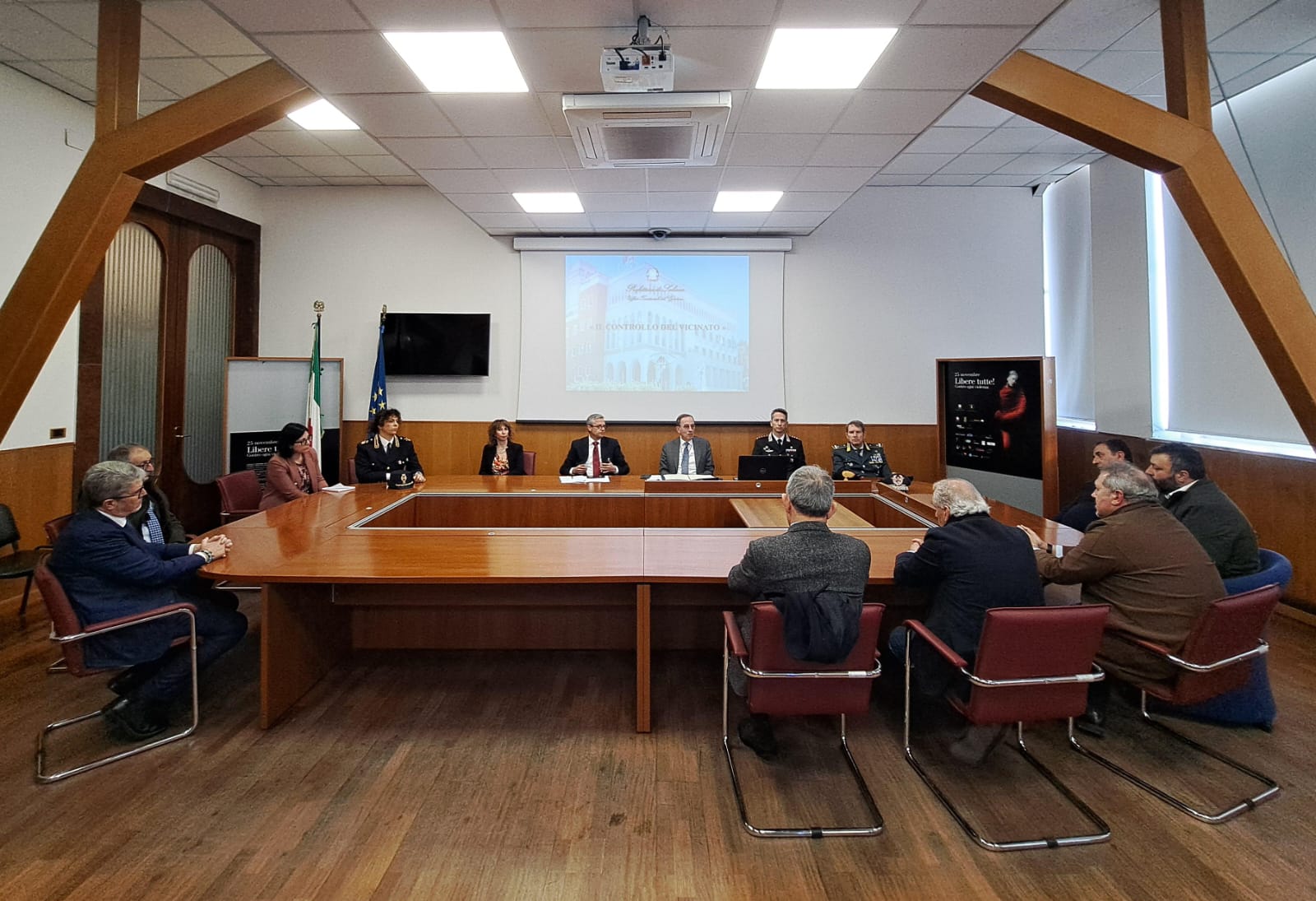 Furti nel Cilento, firmati protocolli di intesa per il «controllo del vicinato» tra prefetto e sindaci