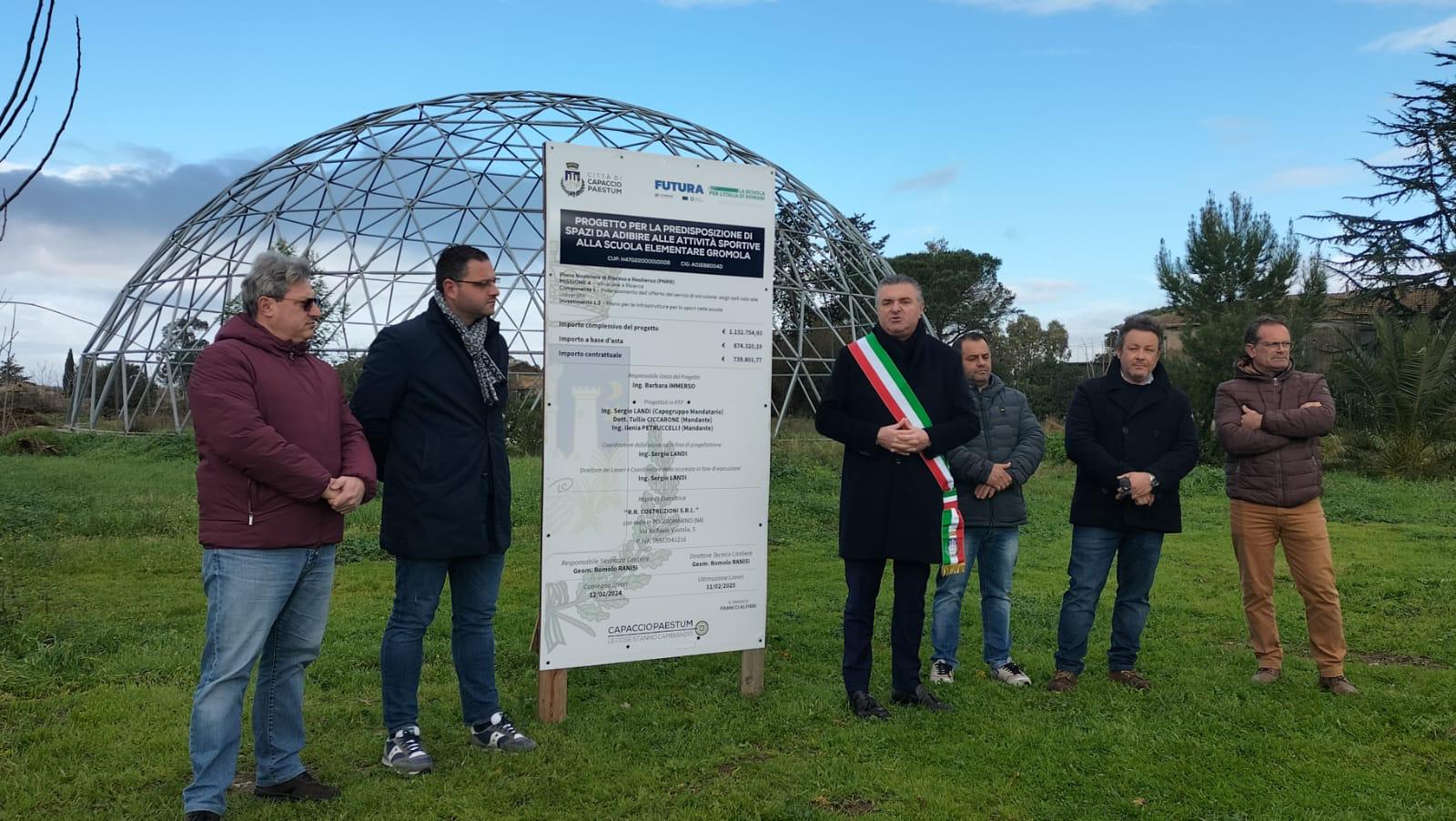 Capaccio Paestum, scuole Gromola: consegnati lavori predisposizione spazi per attività sportive