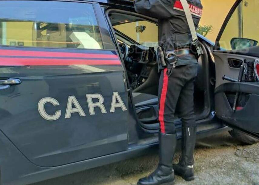 Cilento, viola divieto di avvicinamento alla madre: 30enne arrestato