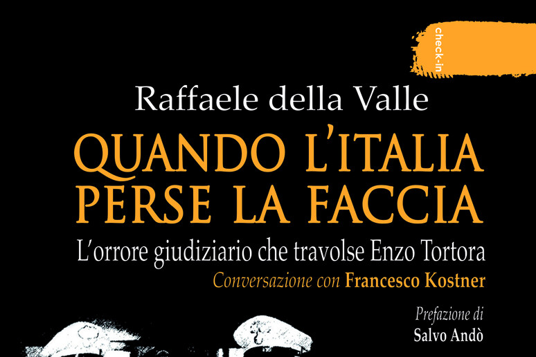 «Quando l’Italia perse la faccia», il libro sul caso di Enzo Tortora presentato a Sapri