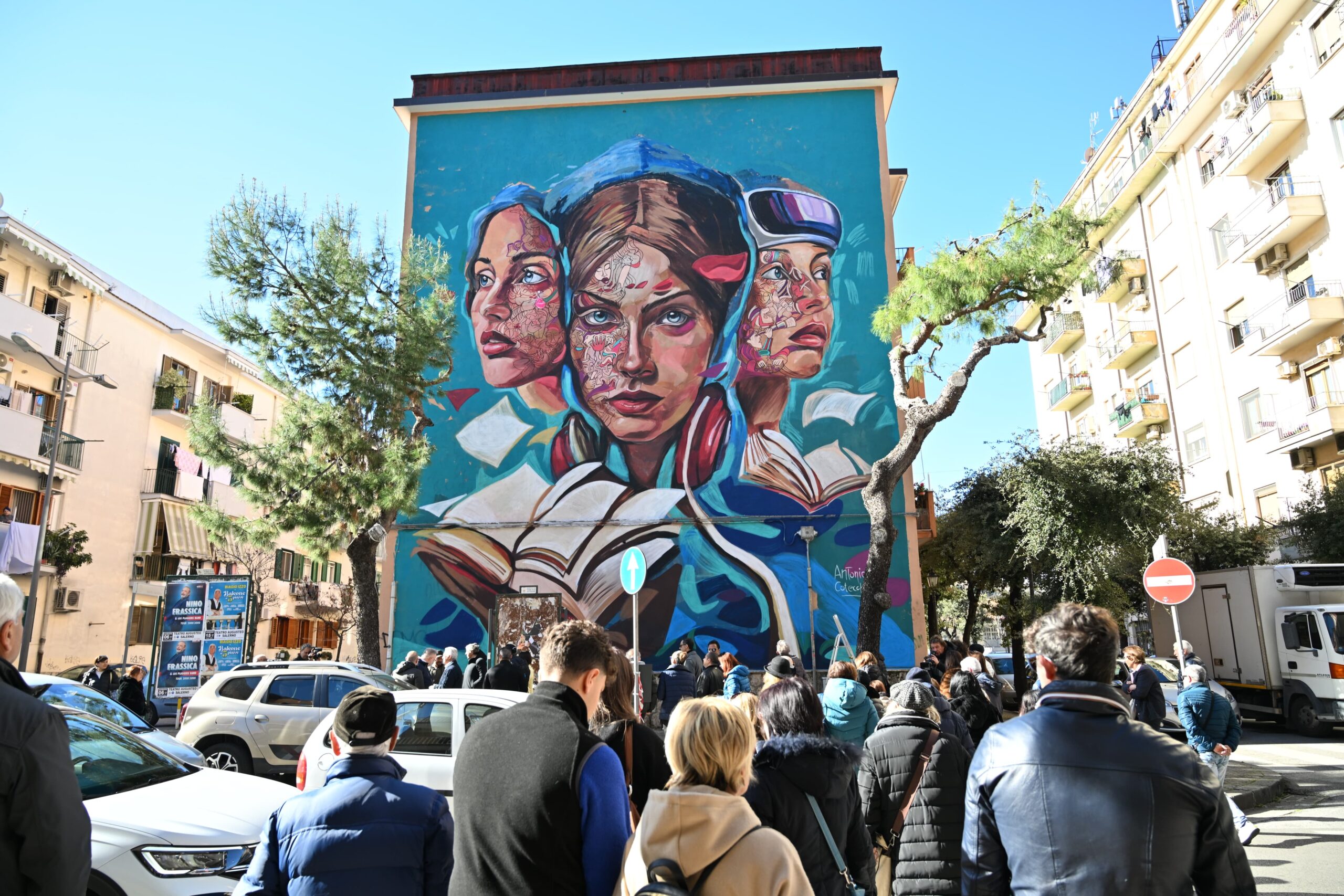 Inaugurato a Salerno un grande murale dedicato alle donne, porta la firma dell’artista Cotecchia