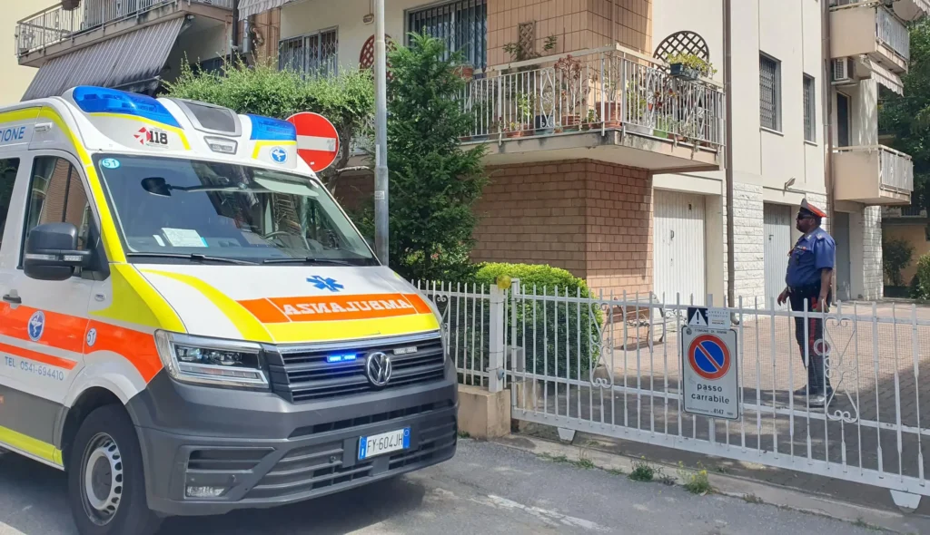 Battipaglia, muore in strada ex carabiniere di 68 anni