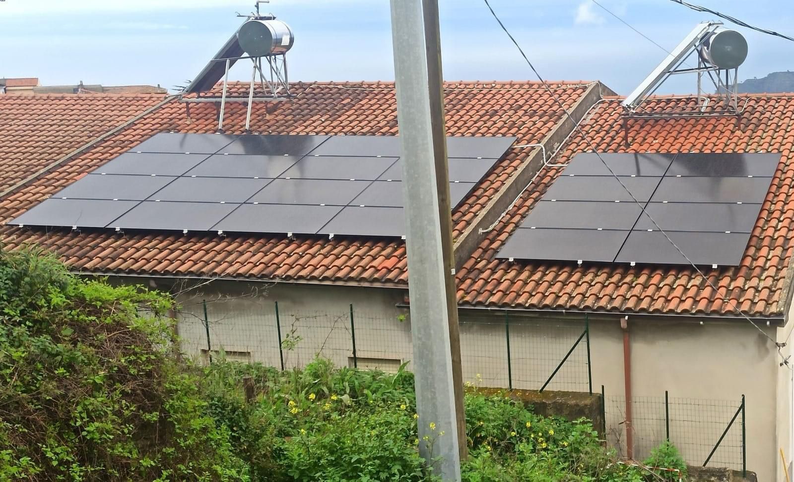 Pannelli fotovoltaici e termici alla scuola primaria di San Mauro Cilento