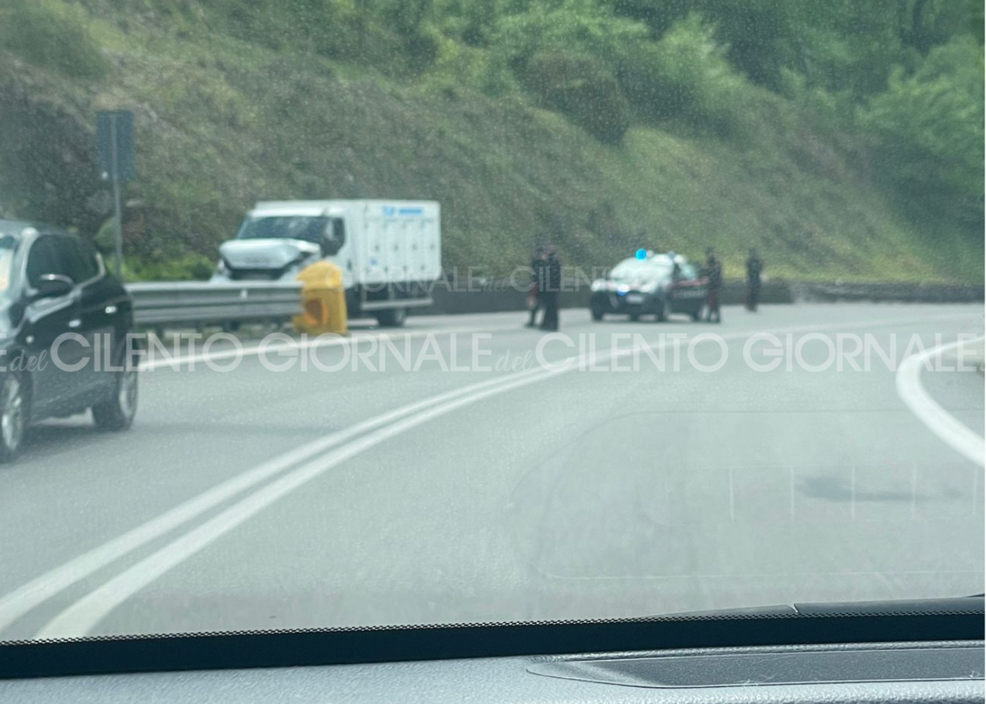 Poderia, svincolo Cilentana: incidente tra due mezzi. Ambulanza e carabinieri sul posto