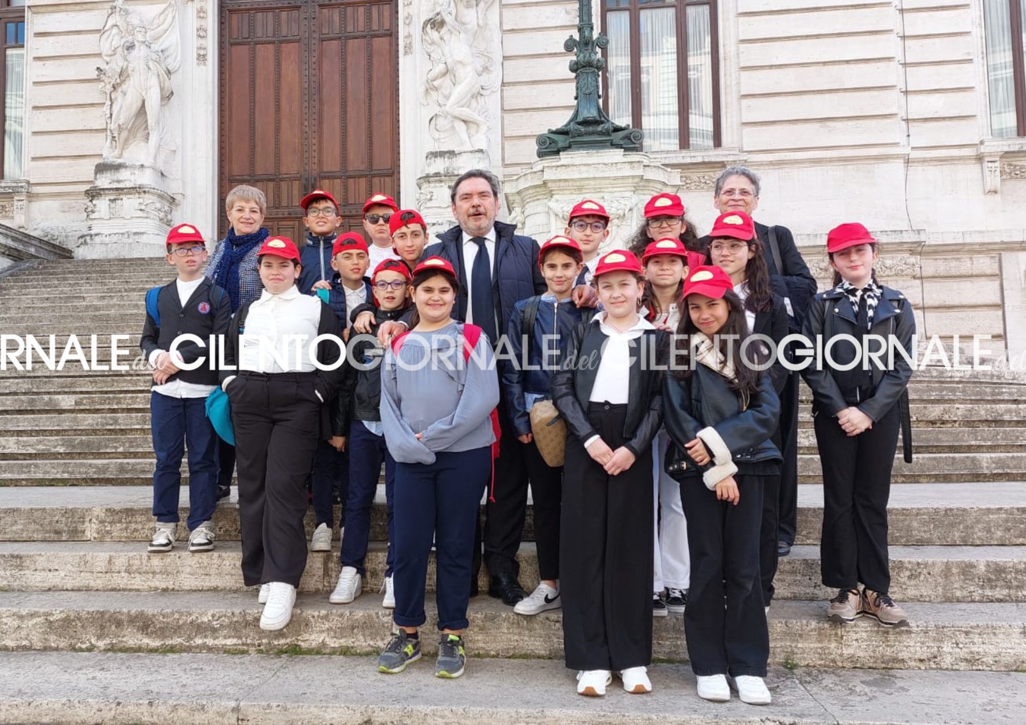 Alunni di Torre Orsaia in visita a Montecitorio