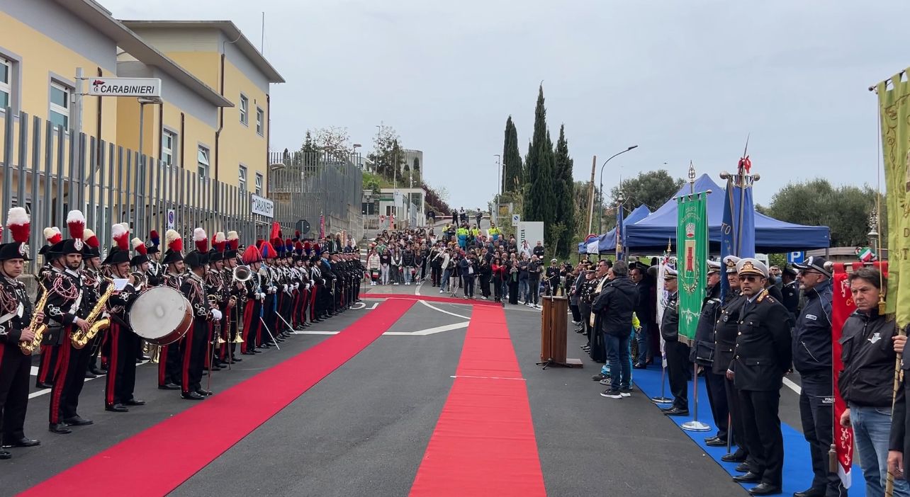 Inaugurata la caserma dei carabinieri di Vallo della Lucania: nel Cilento il terzo reparto territoriale campano