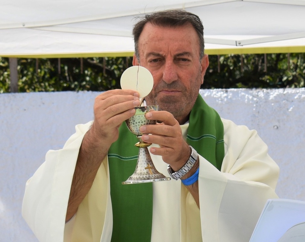 Laurino festeggia Don Loreto Ferrarese per i 25 anni di sacerdozio