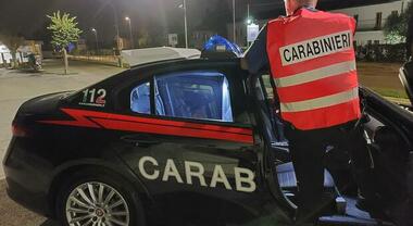 Pisciotta, giovane semina panico e poi si scaglia contro i carabinieri: arrestato