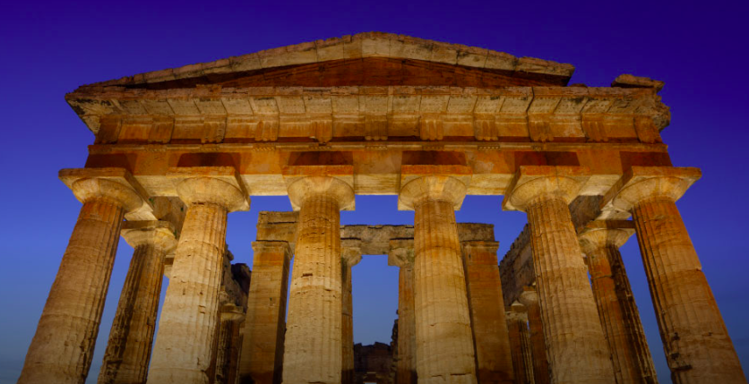 Giornata dell’Europa, i templi di Paestum si illuminano di blu