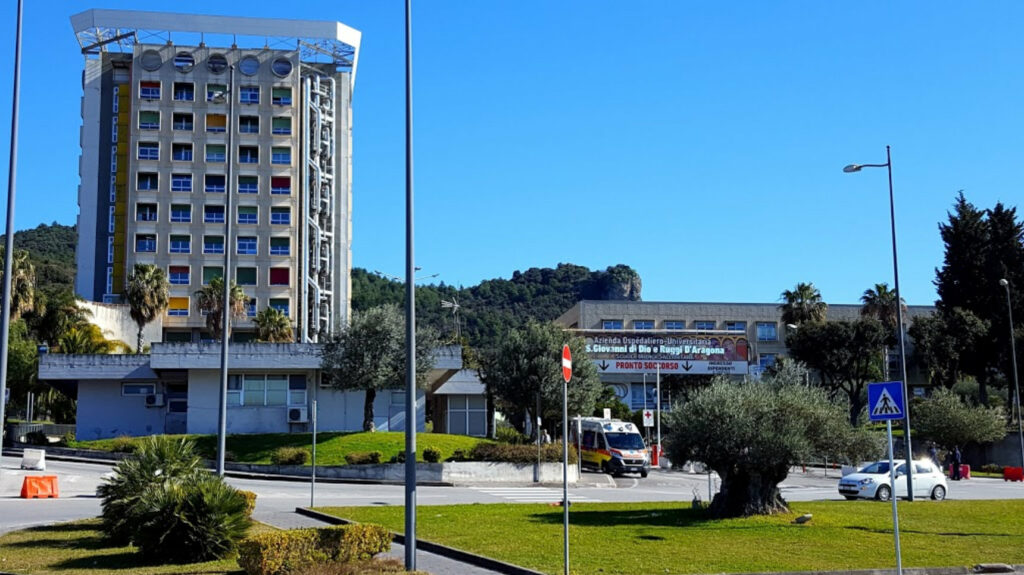Pronto soccorso a Salerno, concorsi deserti e pochi medici