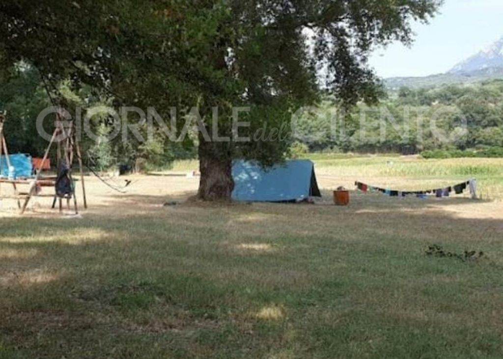 Giovane muore durante festa sul fiume Calore: «Aveva accusato un malore poche ore prima»