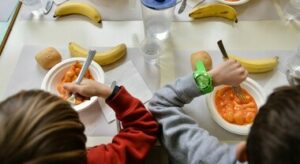 Caggiano, continua il modello virtuoso della “Mensa a Metro 0 e Rifiuti 0”